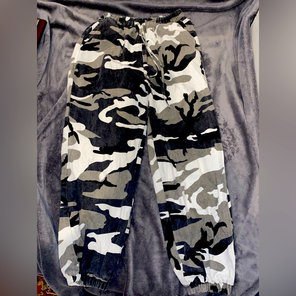 Camo pants